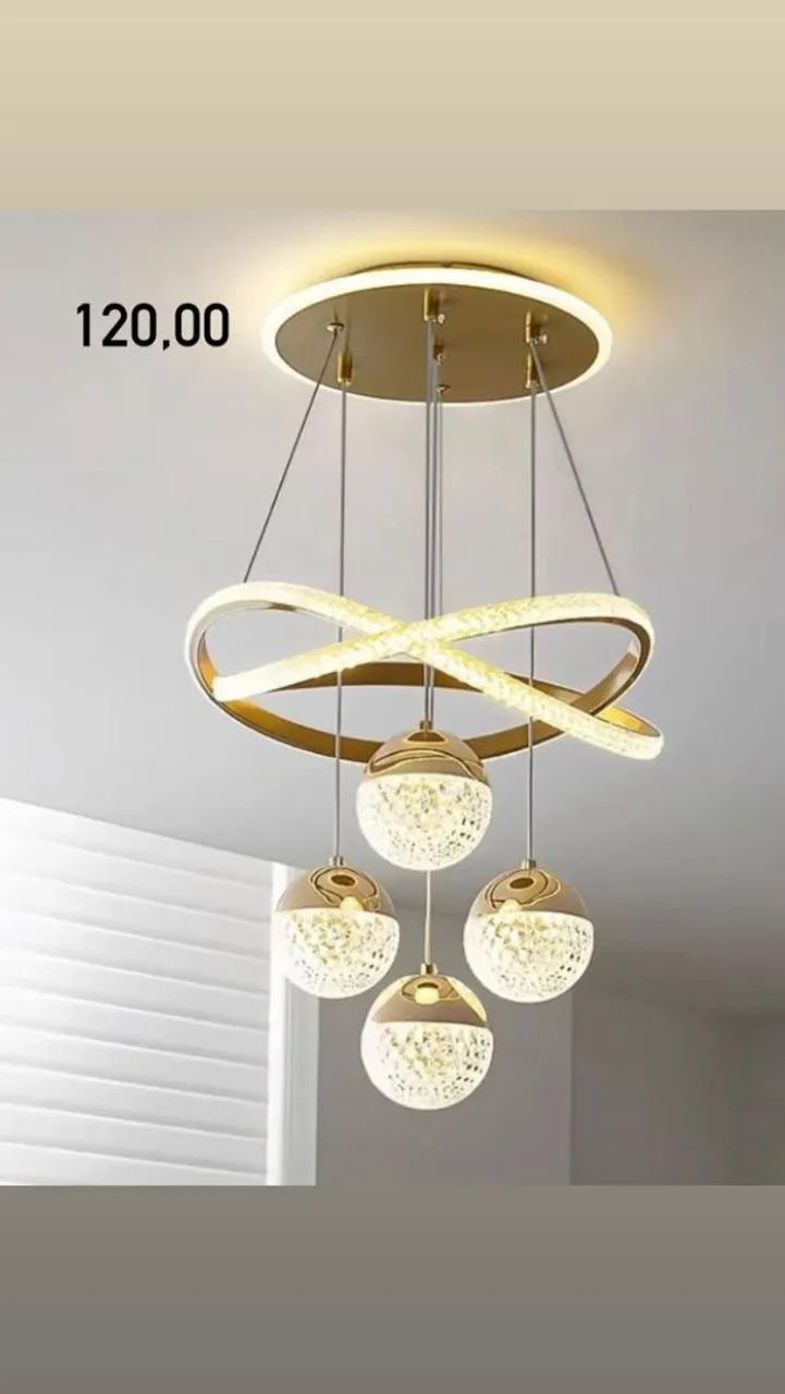 Lustre dourado 
