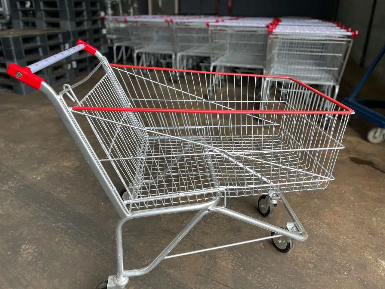 Vende-se carrinhos de supermercado  - Foto 3