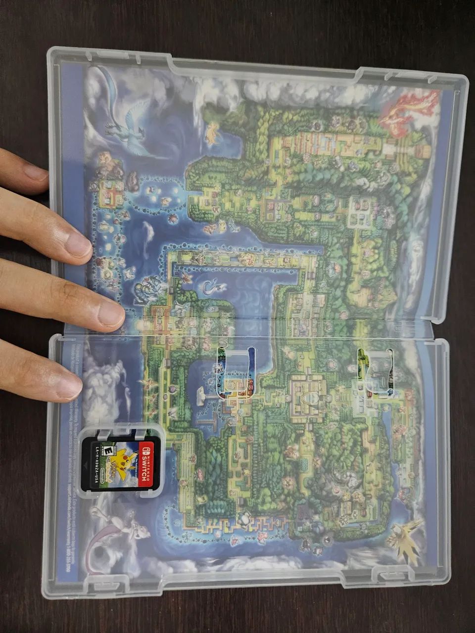 Pokemon Lets Go Pikachu - Nintendo Switch - Foto 4