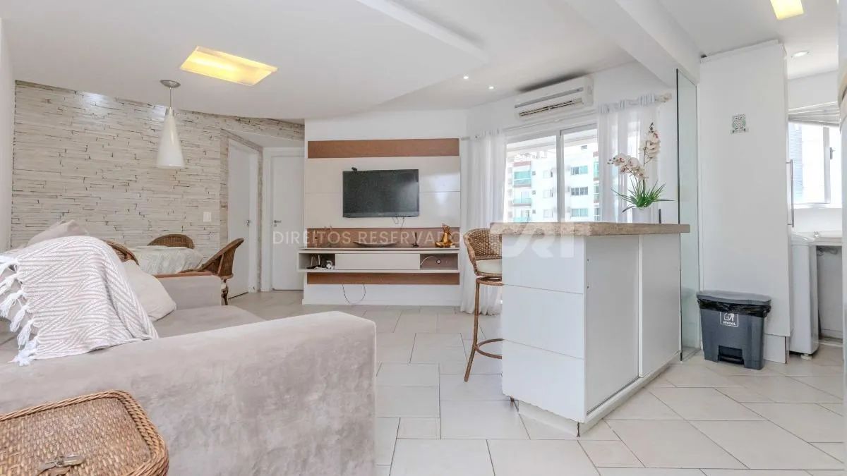 Apartamento no Edifício Marquês de Olinda no Centro de Balneário Camboriú - Foto 4