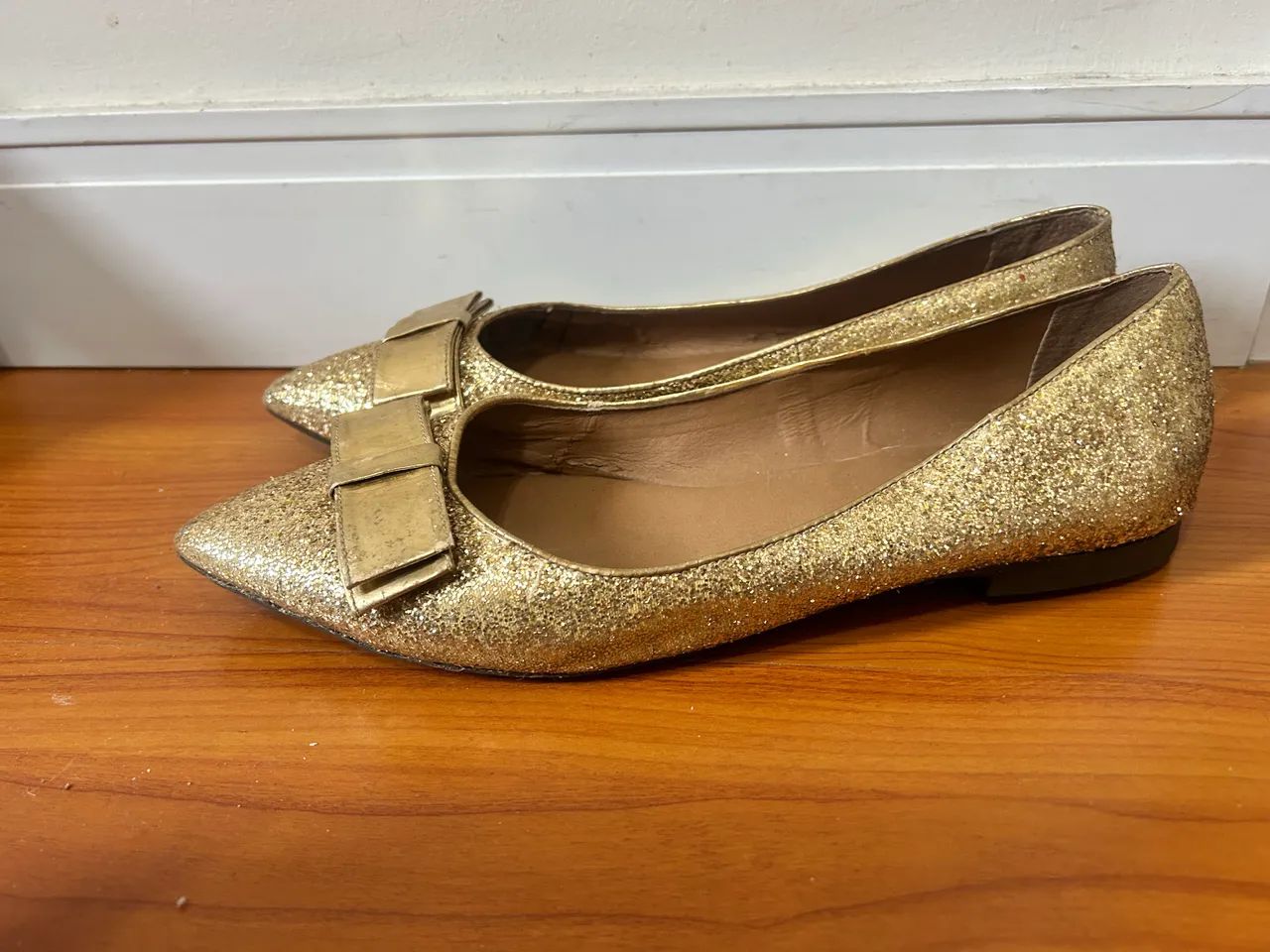 Vendo Sapatilha Couro Dourada  Gliter n 39