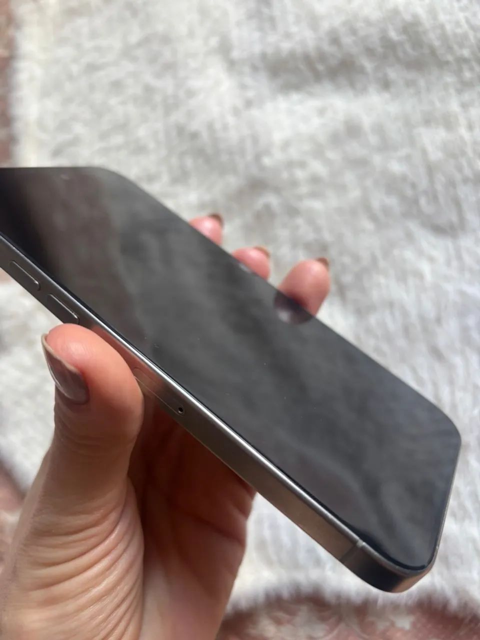 Vendo IPhone 15 pro Max semi novo - Foto 4