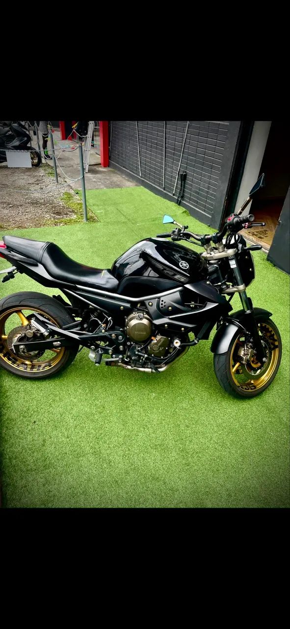 Xj6 2010