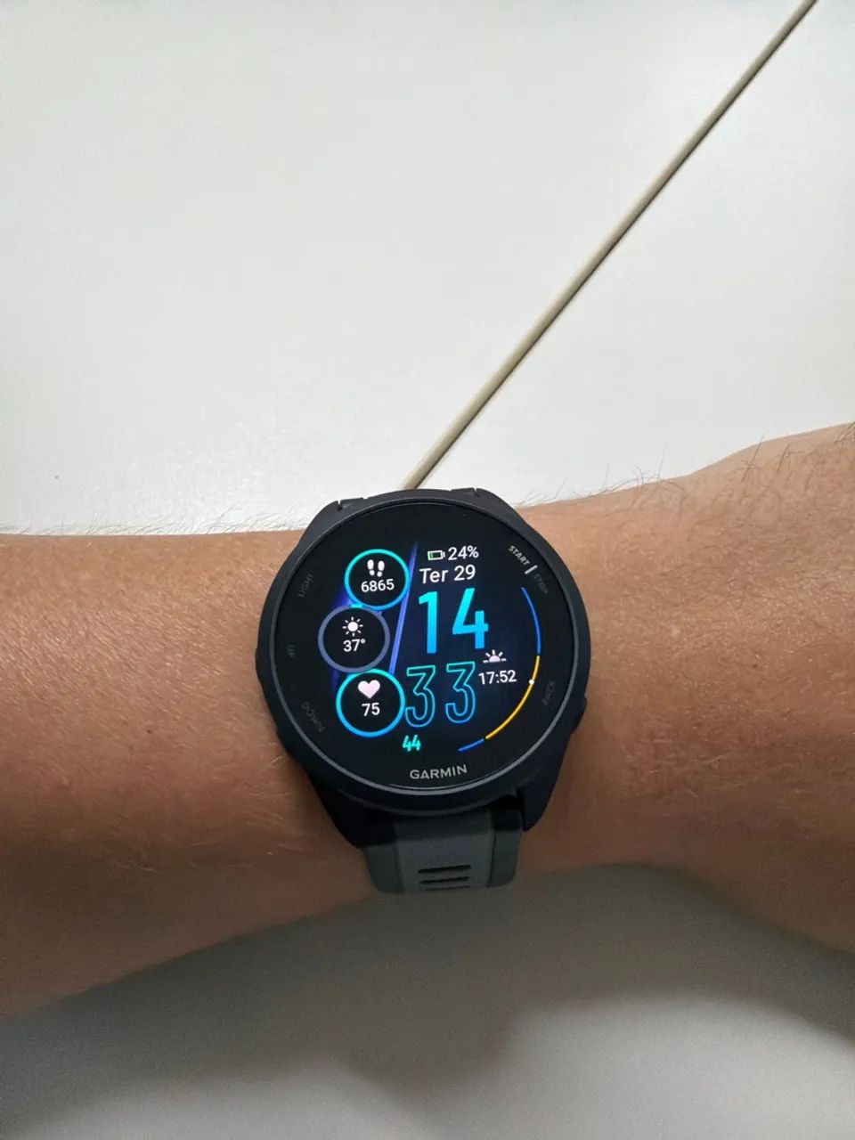 Garmin Forerunner 165