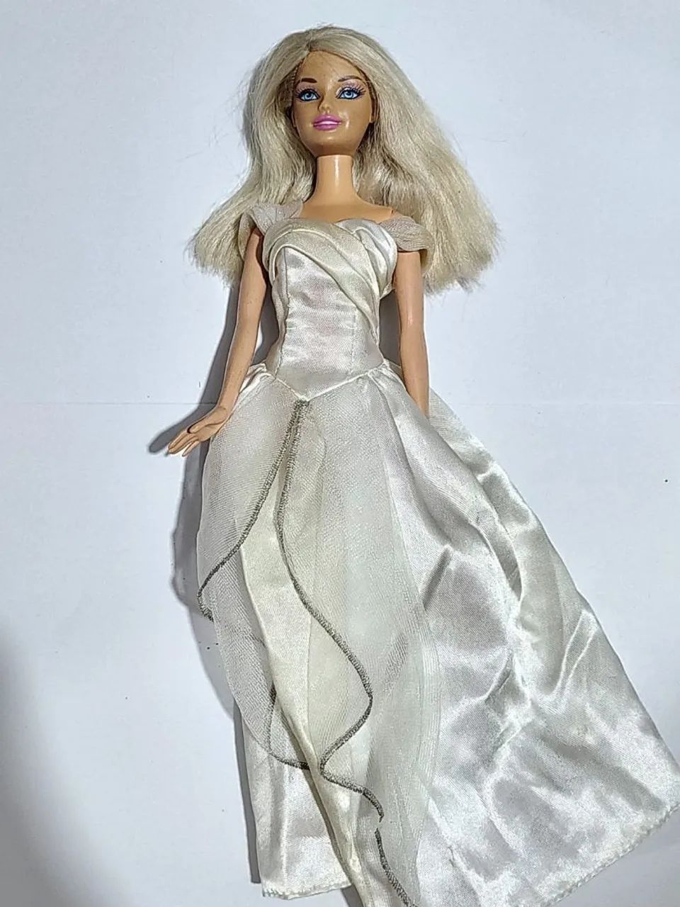 Boneca Barbie Vestido Branco