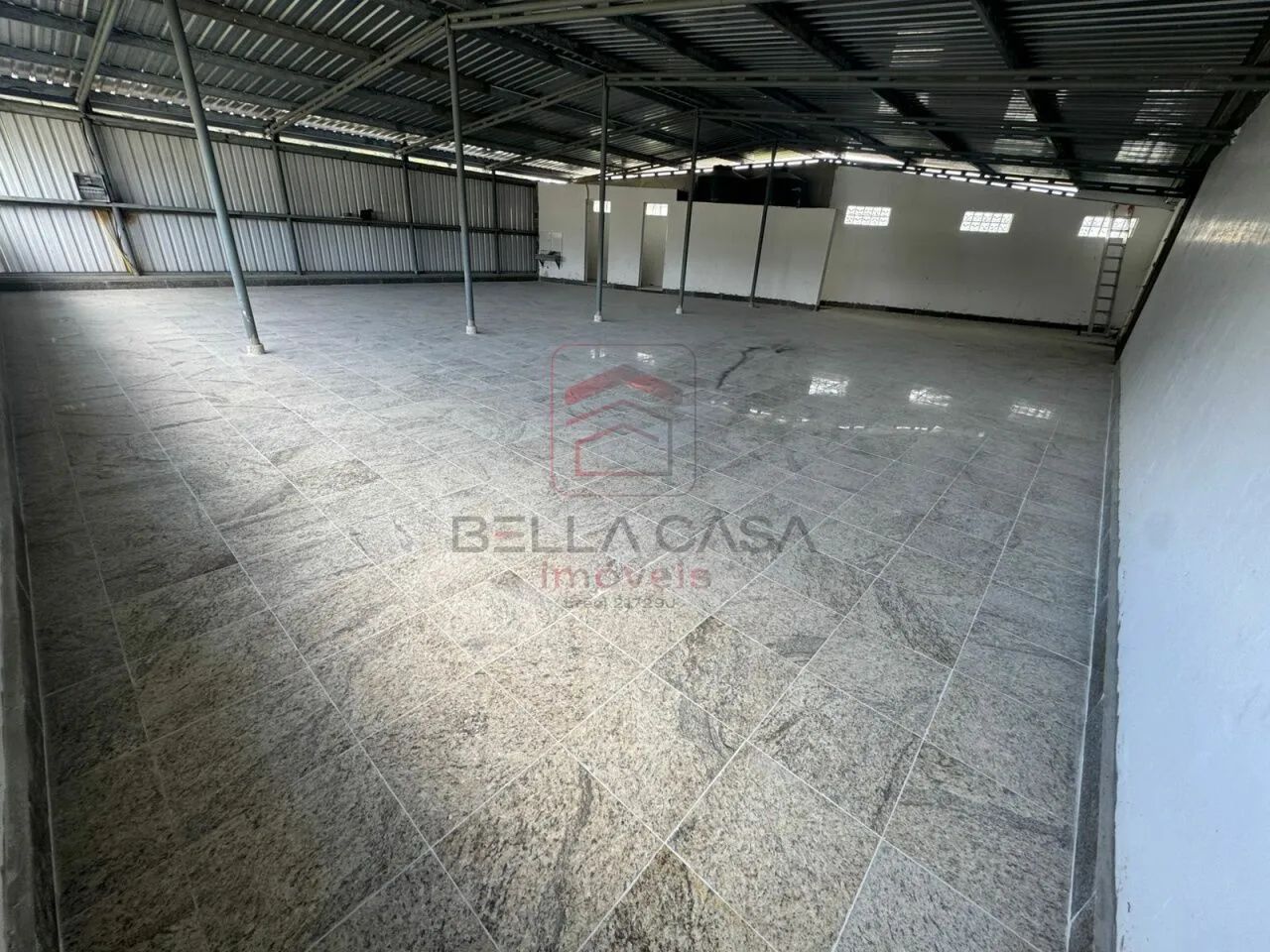 Galpão para locação - 700 metros - ponto comercial