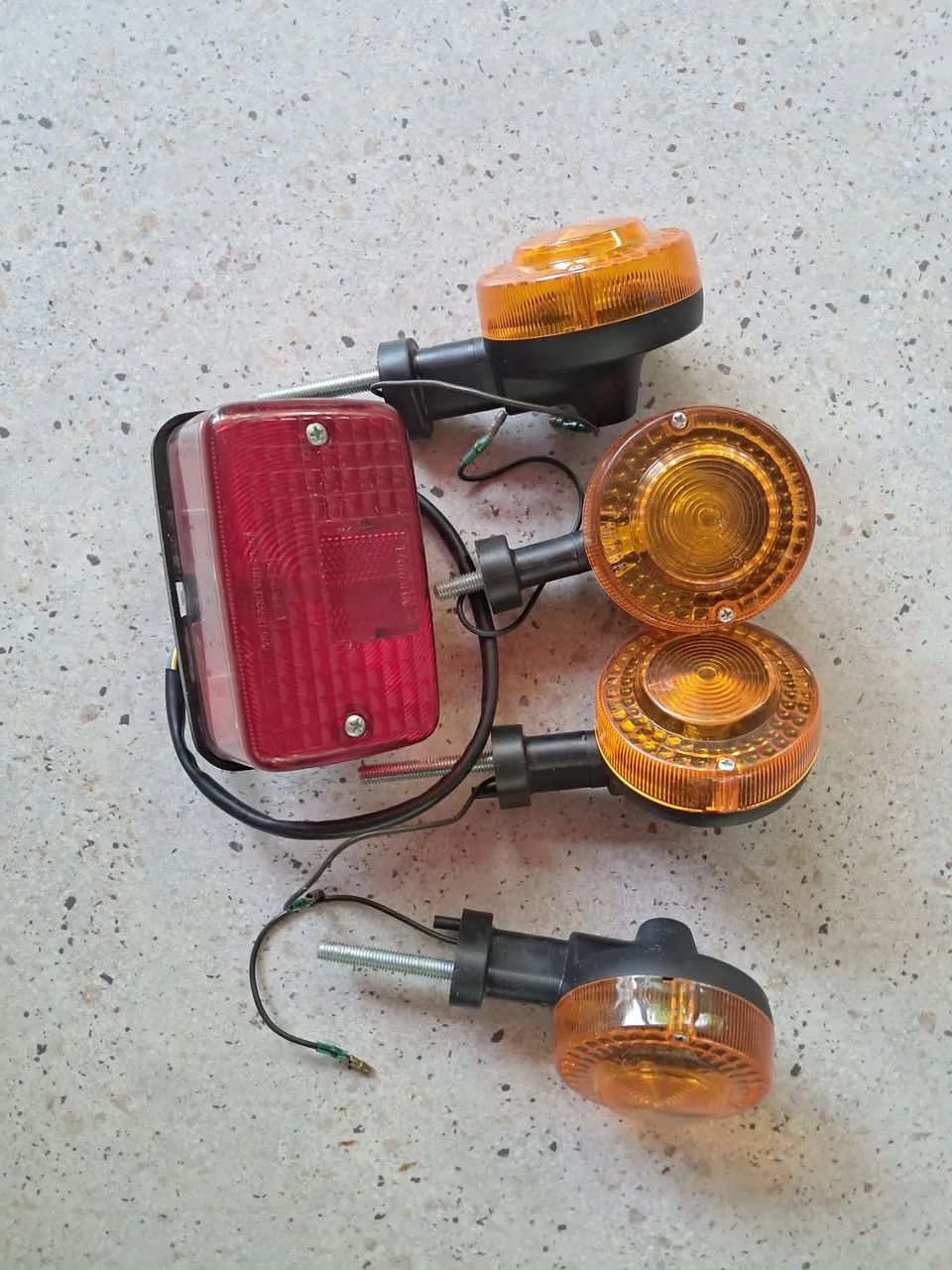 Kit piscas amortizador e lanterna  rx 180 original  - Foto 2