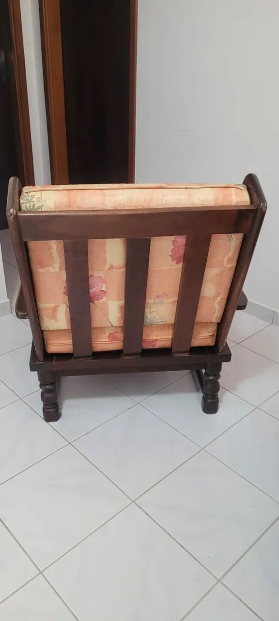 POLTRONAS DE IMBUIA MACIÇA - Foto 2