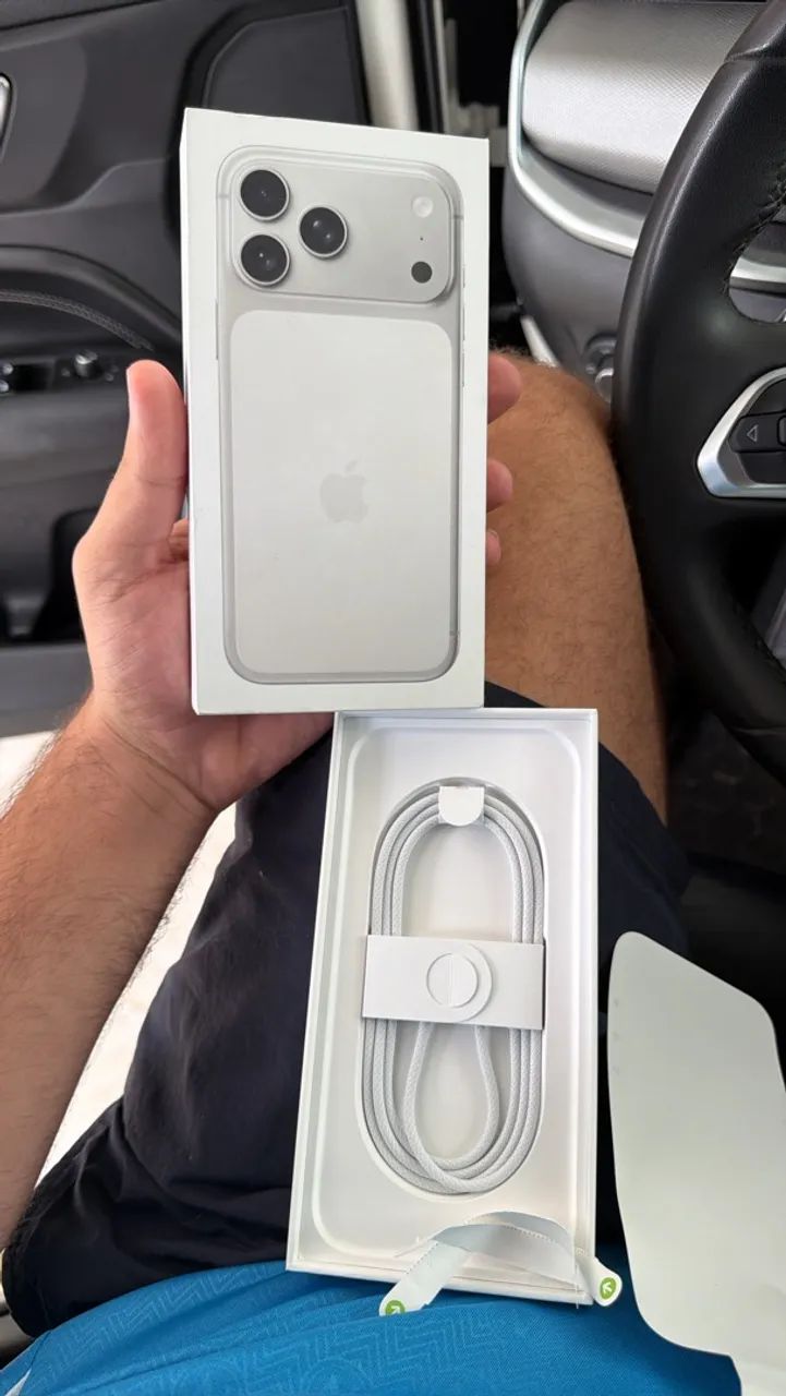 iPhone 17 pro Max 256gb com 5 dias de ativo 