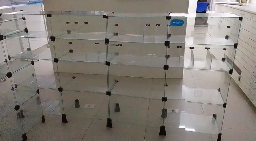 2 unidades Balcão de Vidro - Foto 2