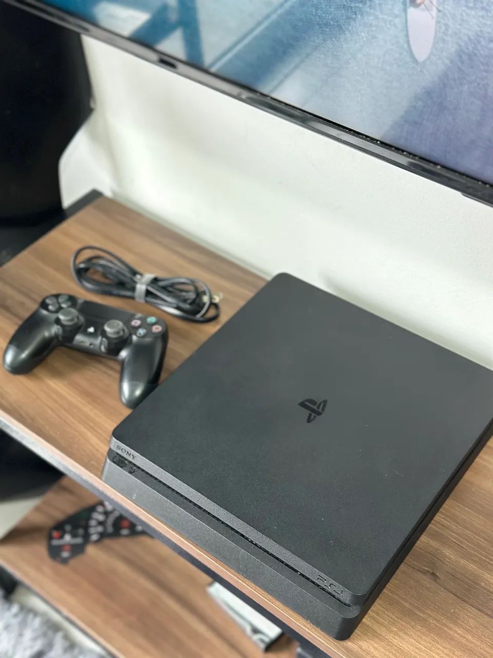 PS4 1TB 