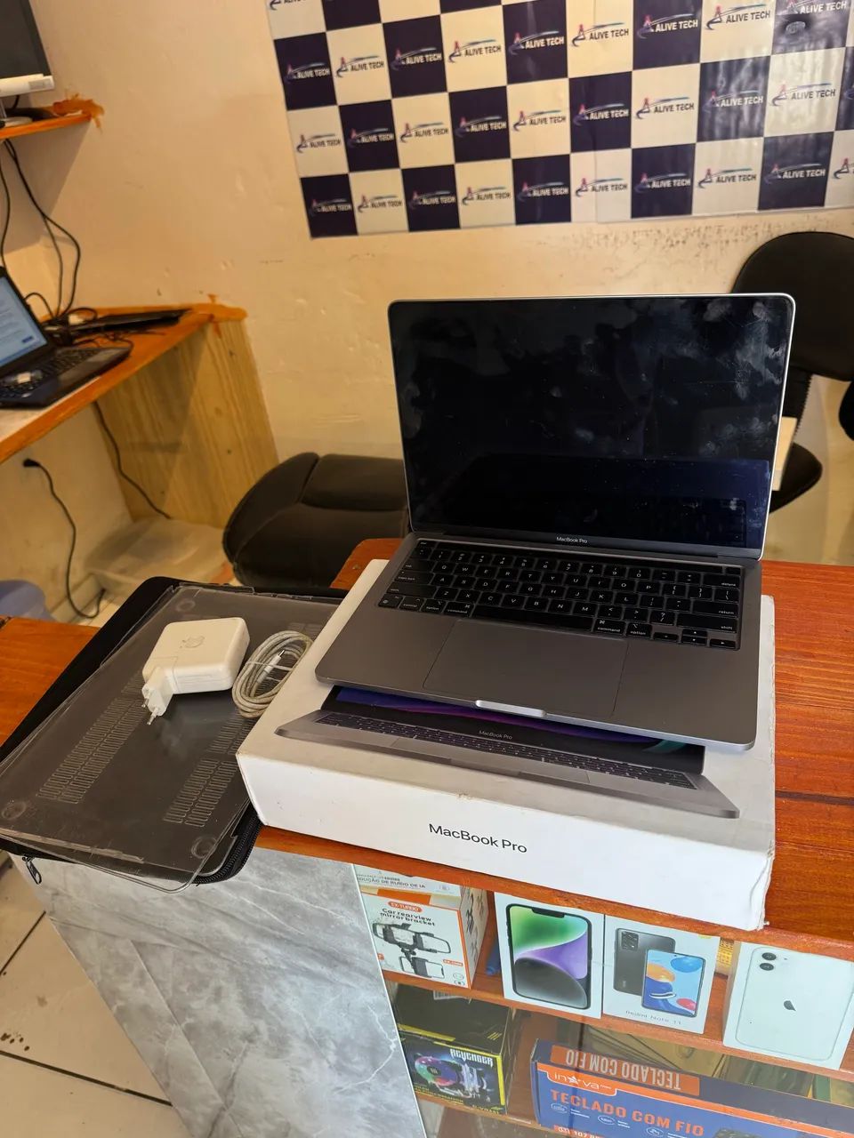 MacBook Pro completo todo original  - Foto 3