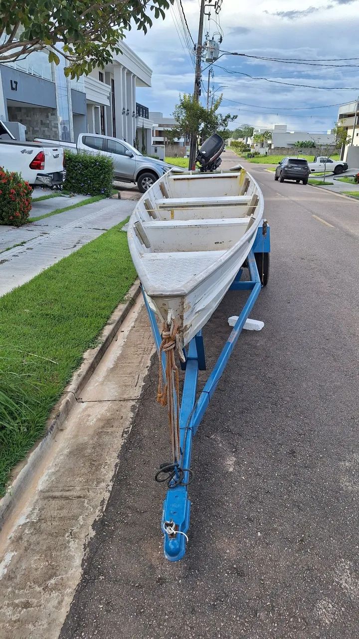 BARCO DE ALUMÍNIO, CHAPA DUPLA, 6 MTS, COM CARRETA E MOTOR MERCURY DE 15 HP - R$ 18.000,00 - Foto 4