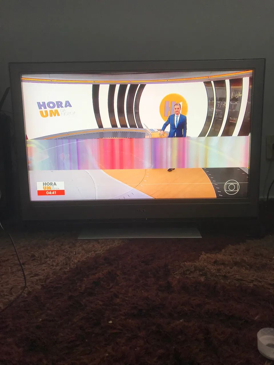 Vendo tv Sony 43 tpolegadas com defeito 