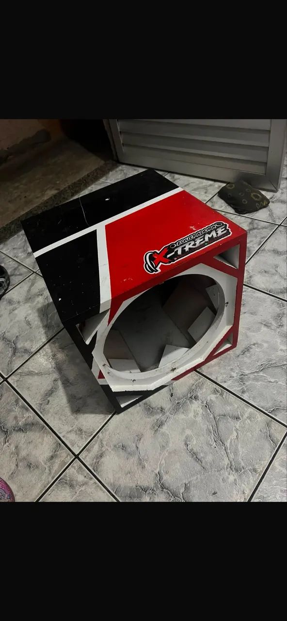 Caixa sub de 12