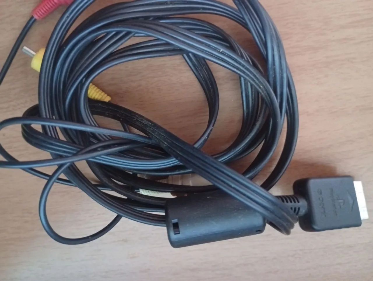 Cabo de video Playstation.  1.  2. 3