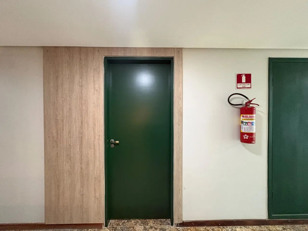 SALA para alugar na cidade de FORTALEZA-CE