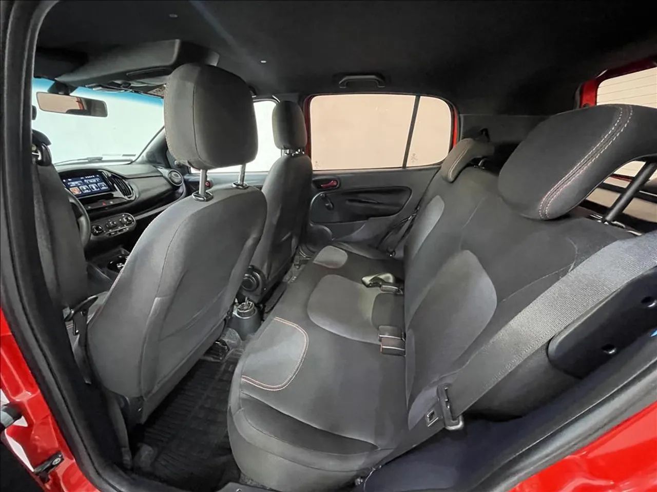 Fiat Uno SPORTING 1.4 EVO Fire Flex 8V 4p, foto 11 de 20