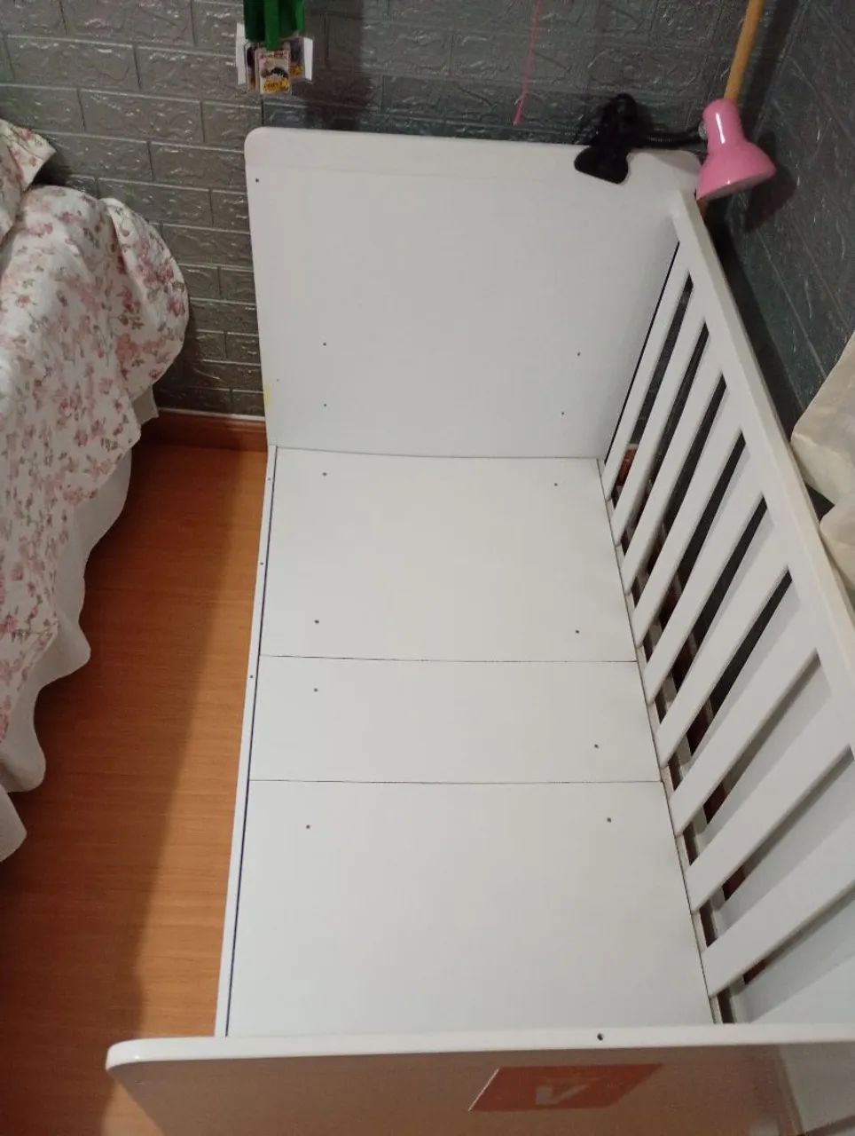 Berço que vira cama com colchão  - Foto 4