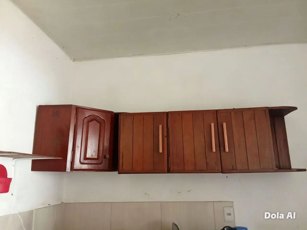 Vendo esse lindo armário de parede  - Foto 3