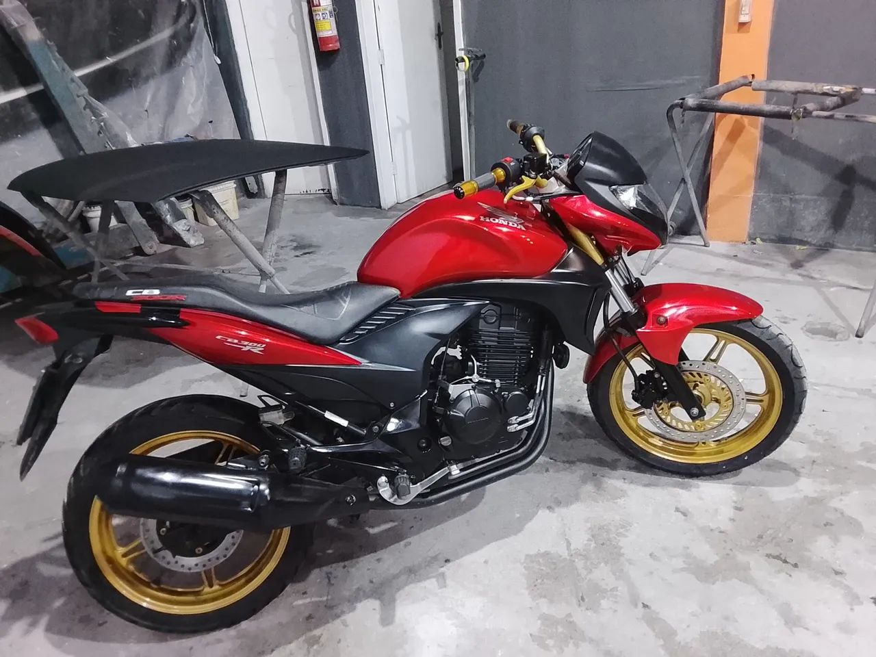 CB300R - Foto 3