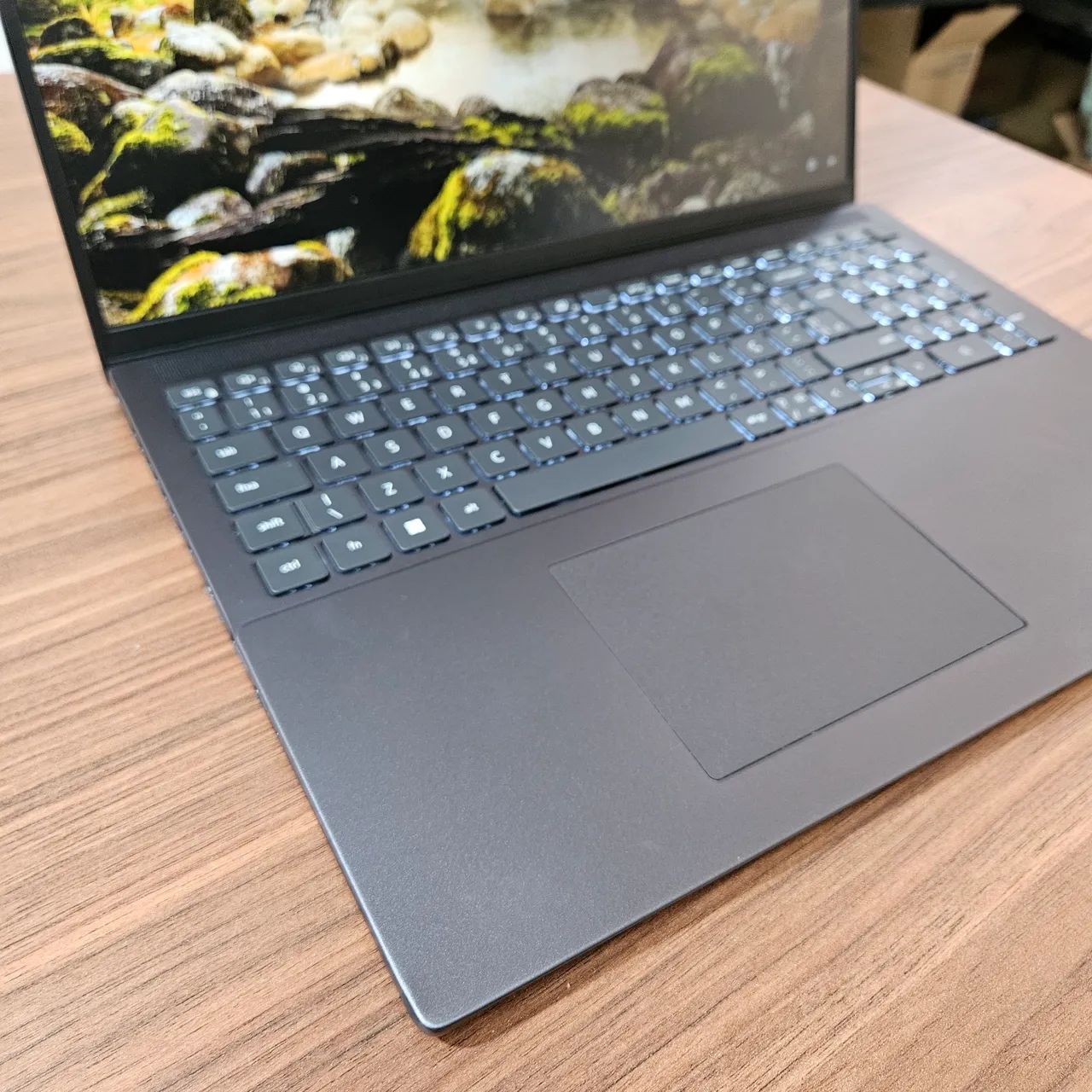 Dell Vostro 7620 Intel i7-12700H 16GB DDR5 SSD 1TB Tela 16 Nvidia