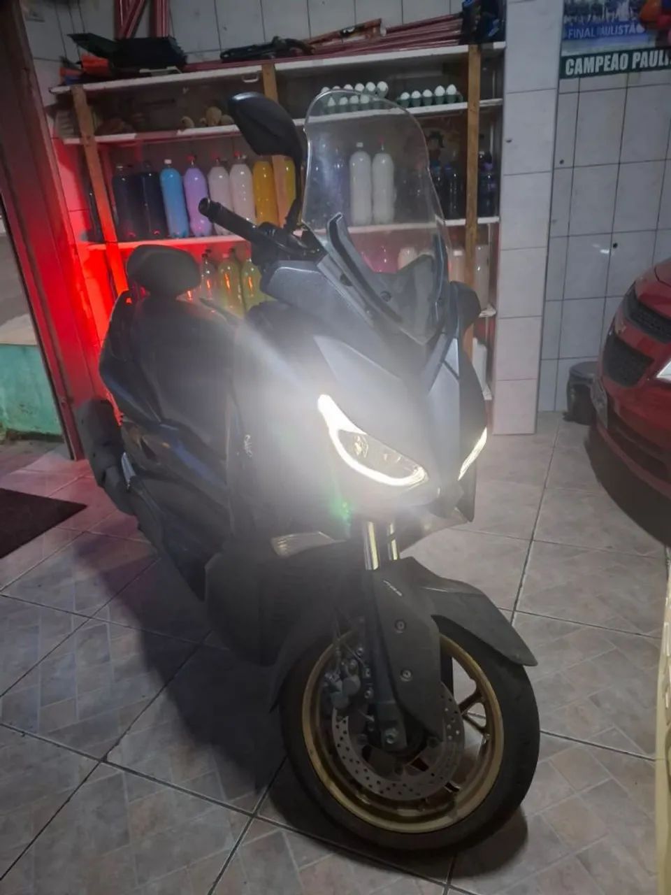 Xmax 250 2021 - Foto 4