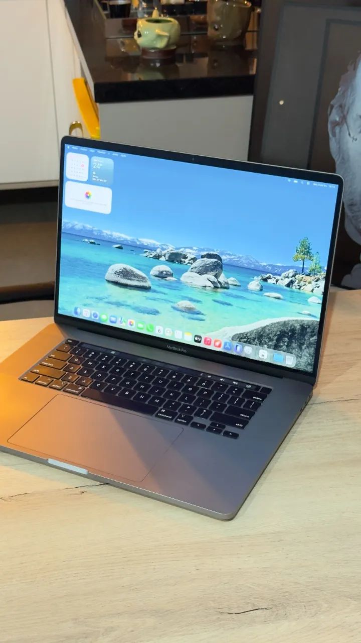 MacBook Pro 2019 | 16GB Ram | Intel Core i7 | 512GB SSD | 16 Pol