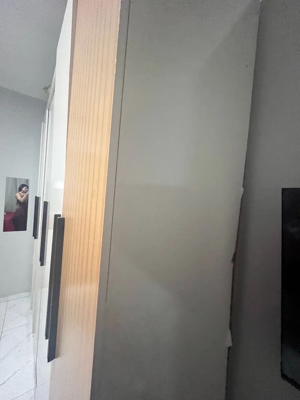 GUARDA ROUPA 6 PORTAS  - Foto 2