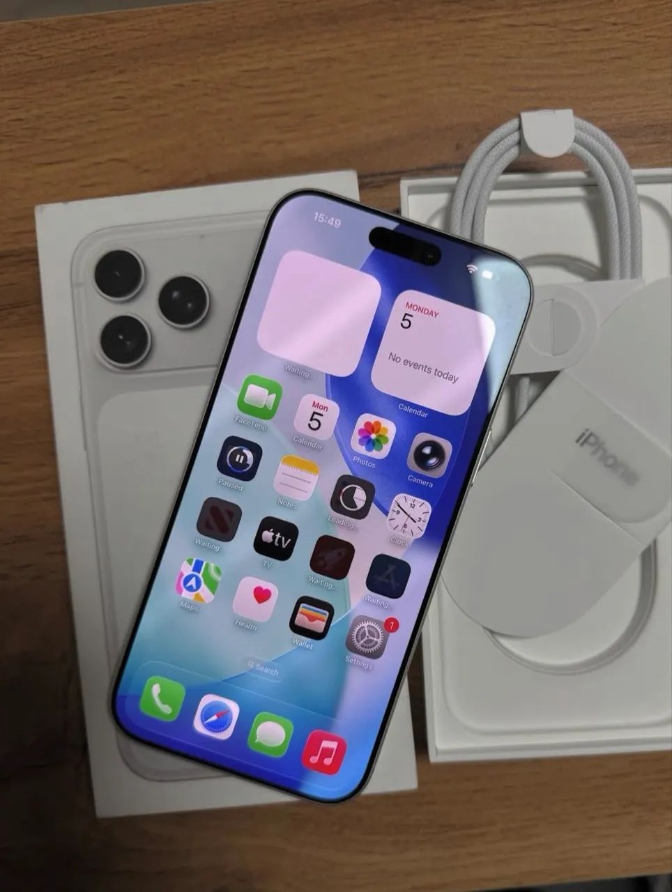 iPhone 17 pro Max silver/prata estado de zero  - Foto 2