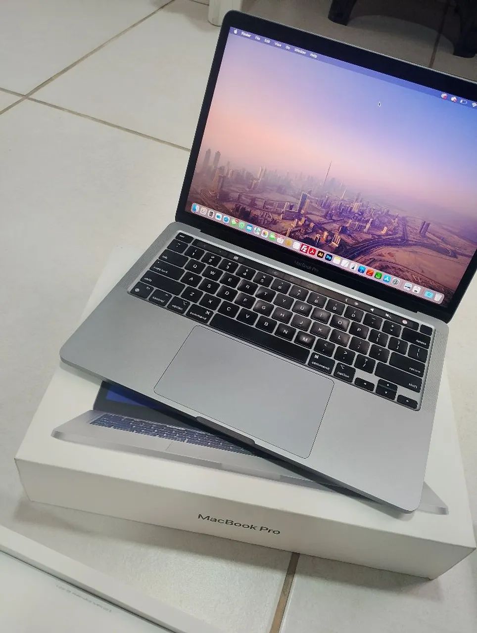 MacBook Pro M1 2020 excelente 