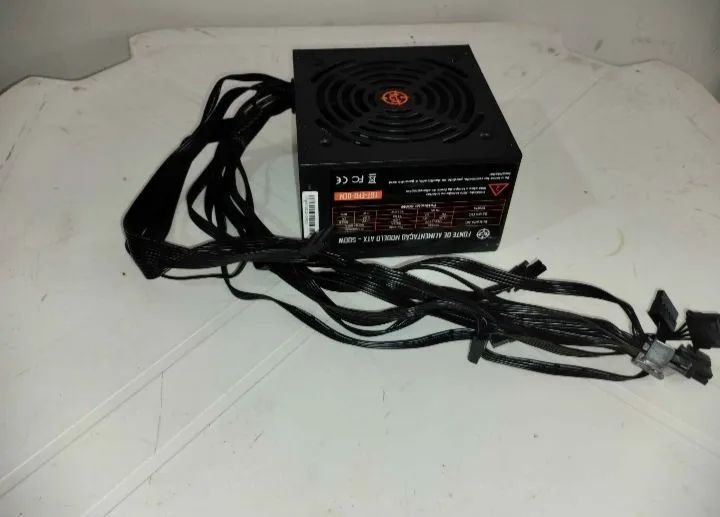 Fonte PC gamer tgt pichau 500w - Peças de Hardware - Paranaguamirim ...