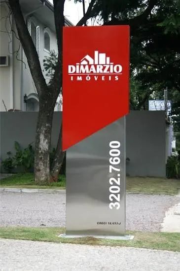 Totens verticais em ACM - Foto 2