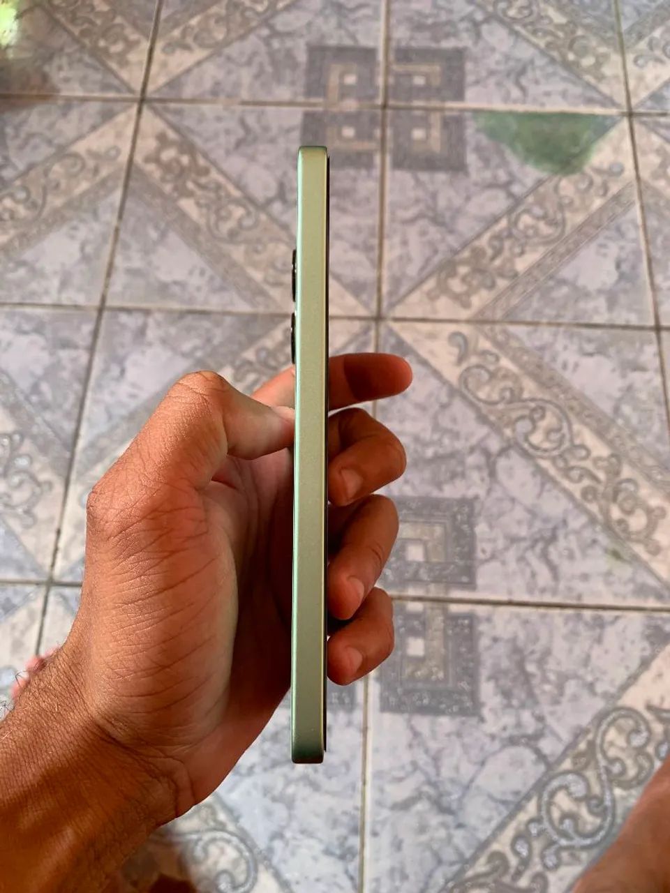 Vendo Redmi Note 13 Semi Novo - Foto 2