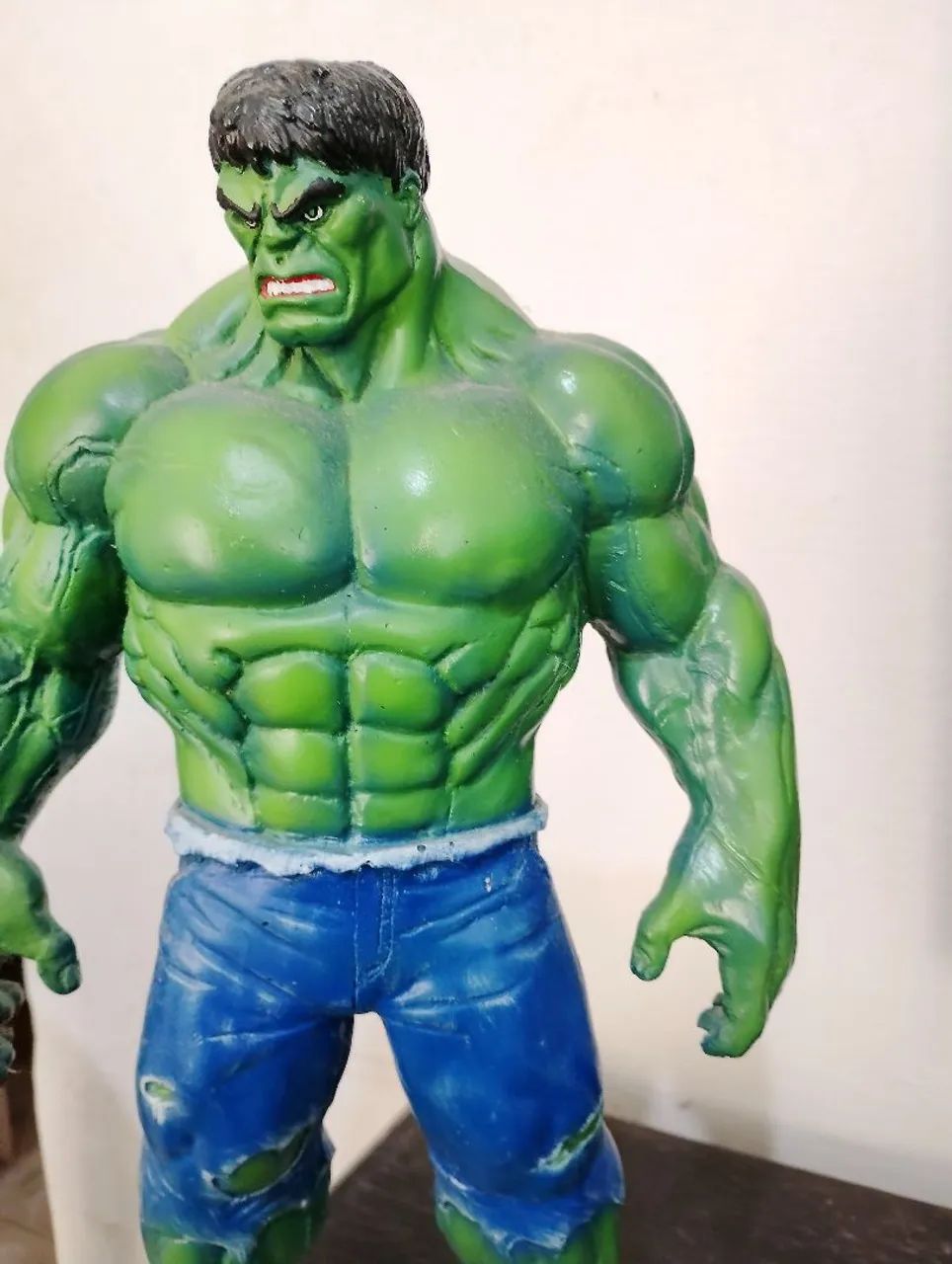 Hulk feito de resina faço Olx pay  - Foto 3