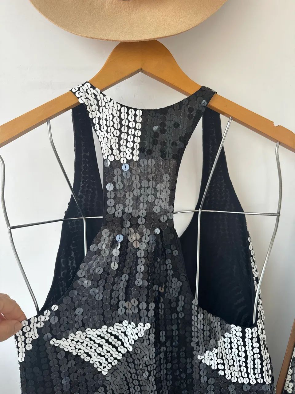 Vestido animale 100% seda paetes tam 40 - Foto 4