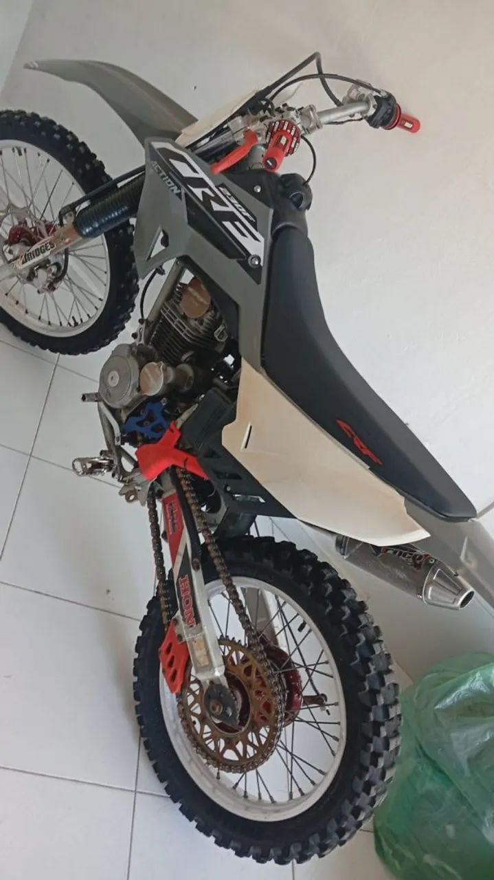 CRF 230 f  - Foto 2