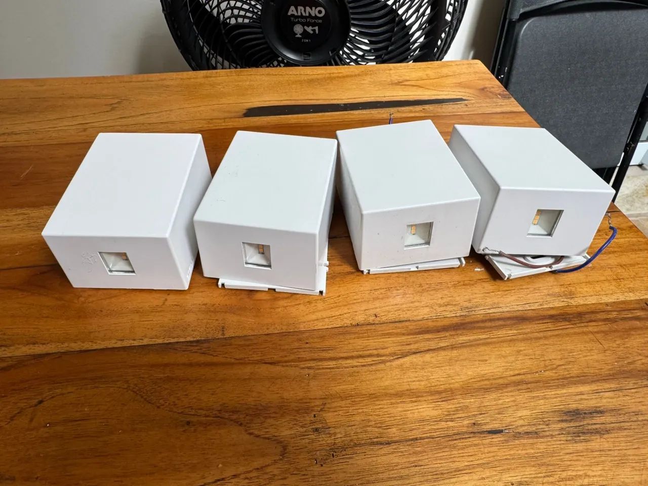 Luminária de parede marca STELLA