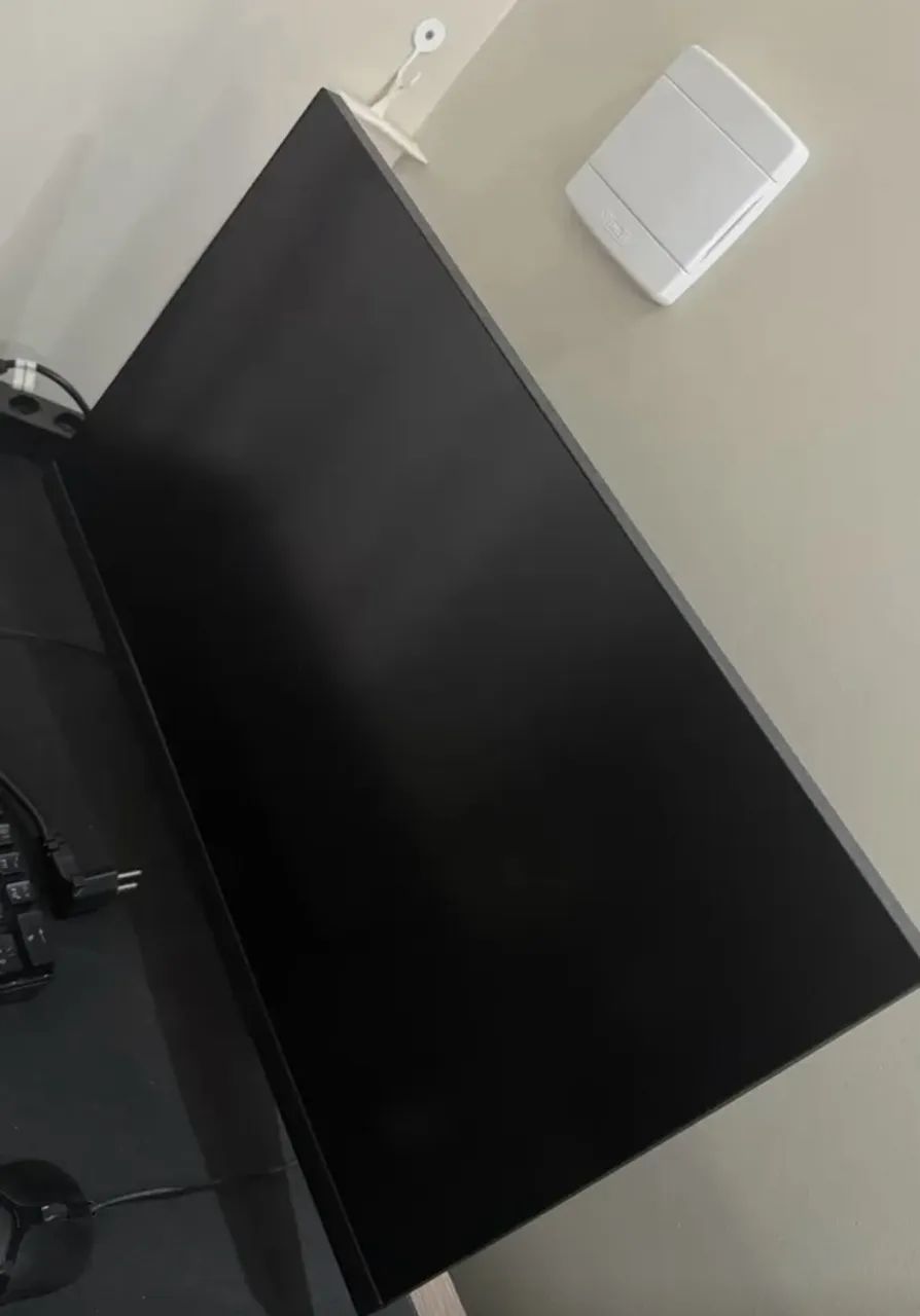 MONITOR AOC.  27 POLEGADAS. 180HZ