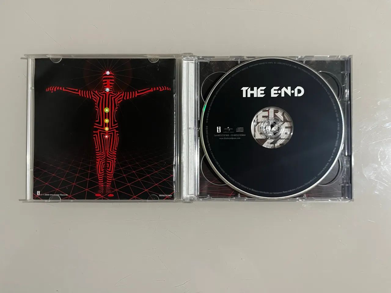 Cd The End deluxe 2 discos - Black Eyed Peas - Foto 3