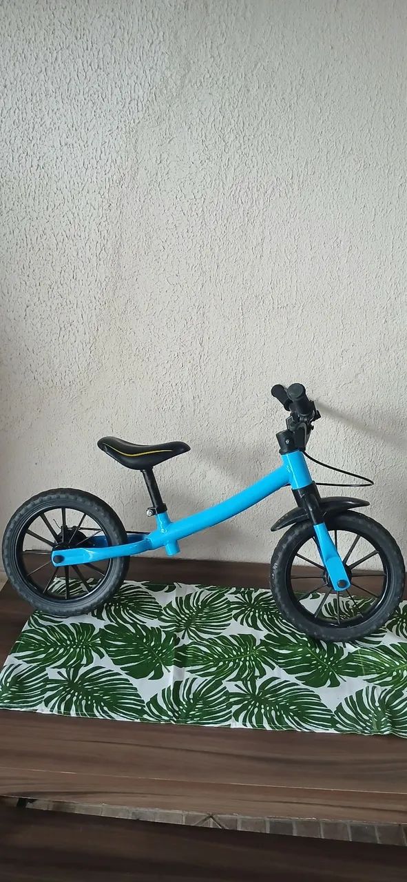 Vendo bicicleta infantil aro 12 - Foto 2