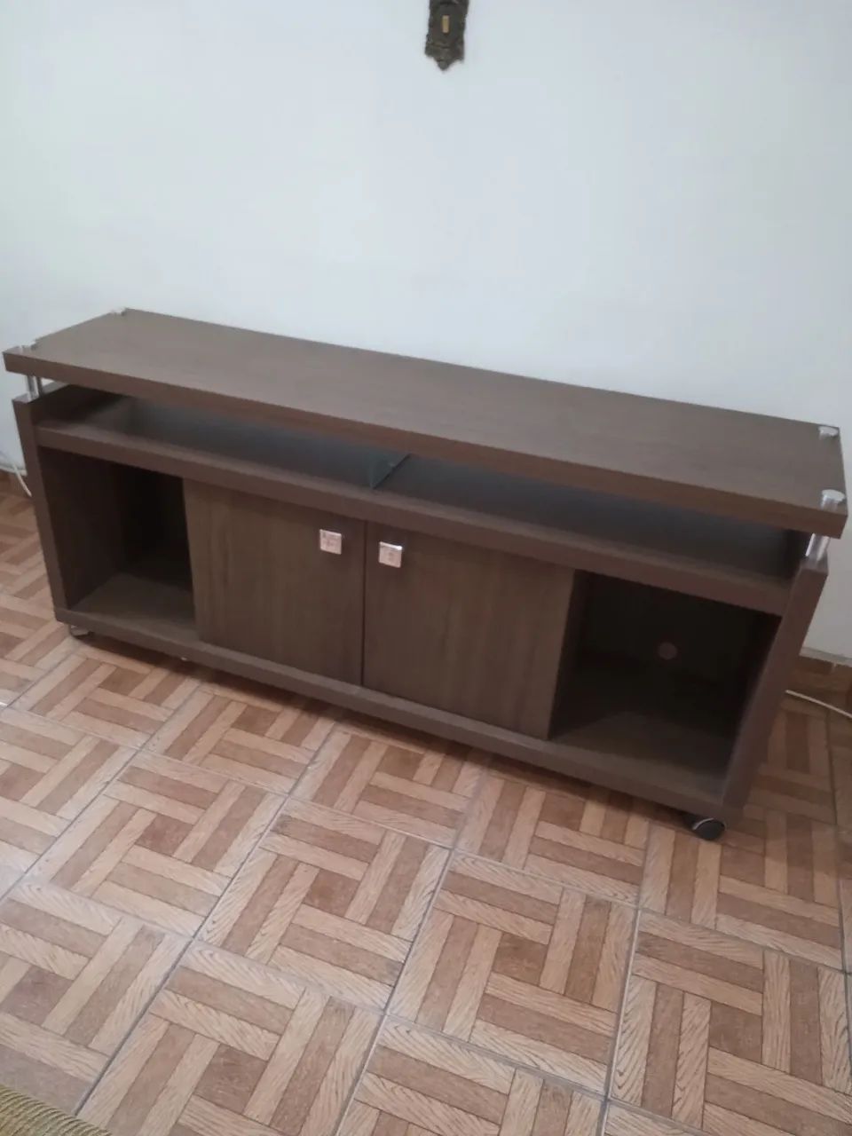 MÓVEL P/TV IMPECÁVEL 