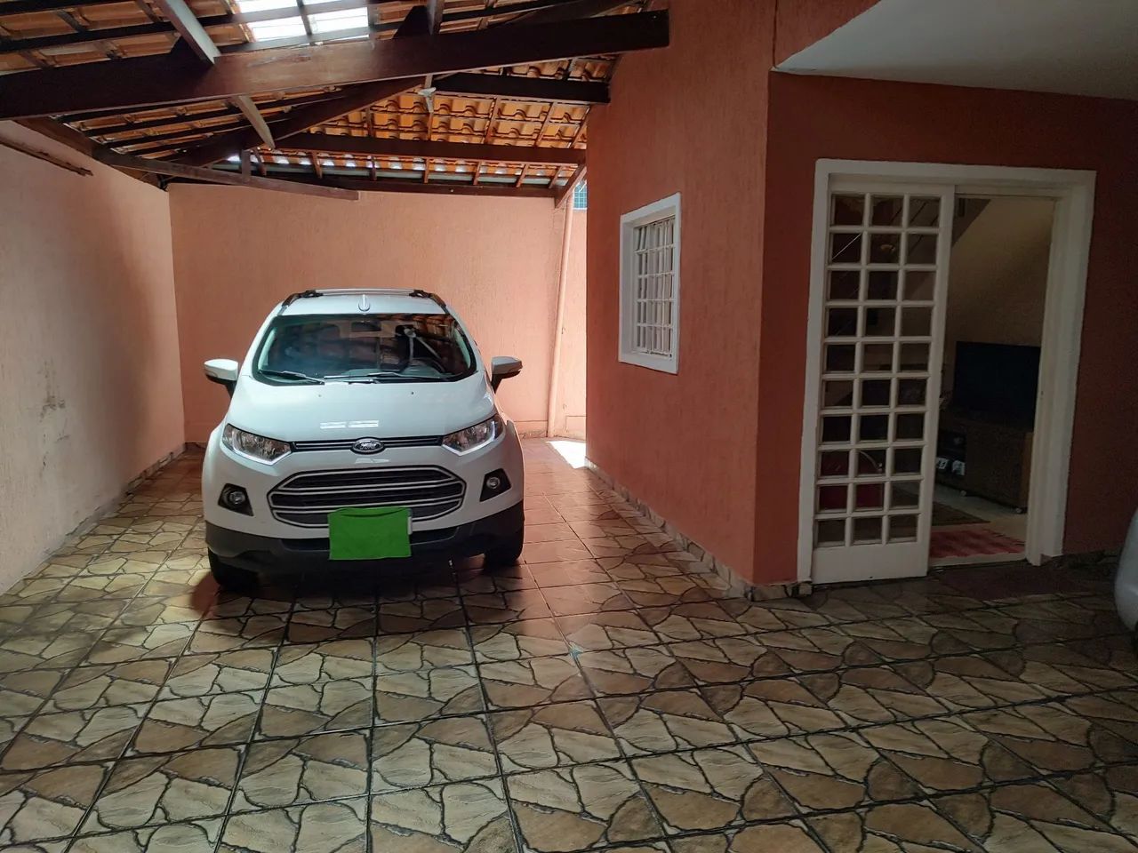 Casa estilo colonial em local privilegiado com tudo perto - Foto 3