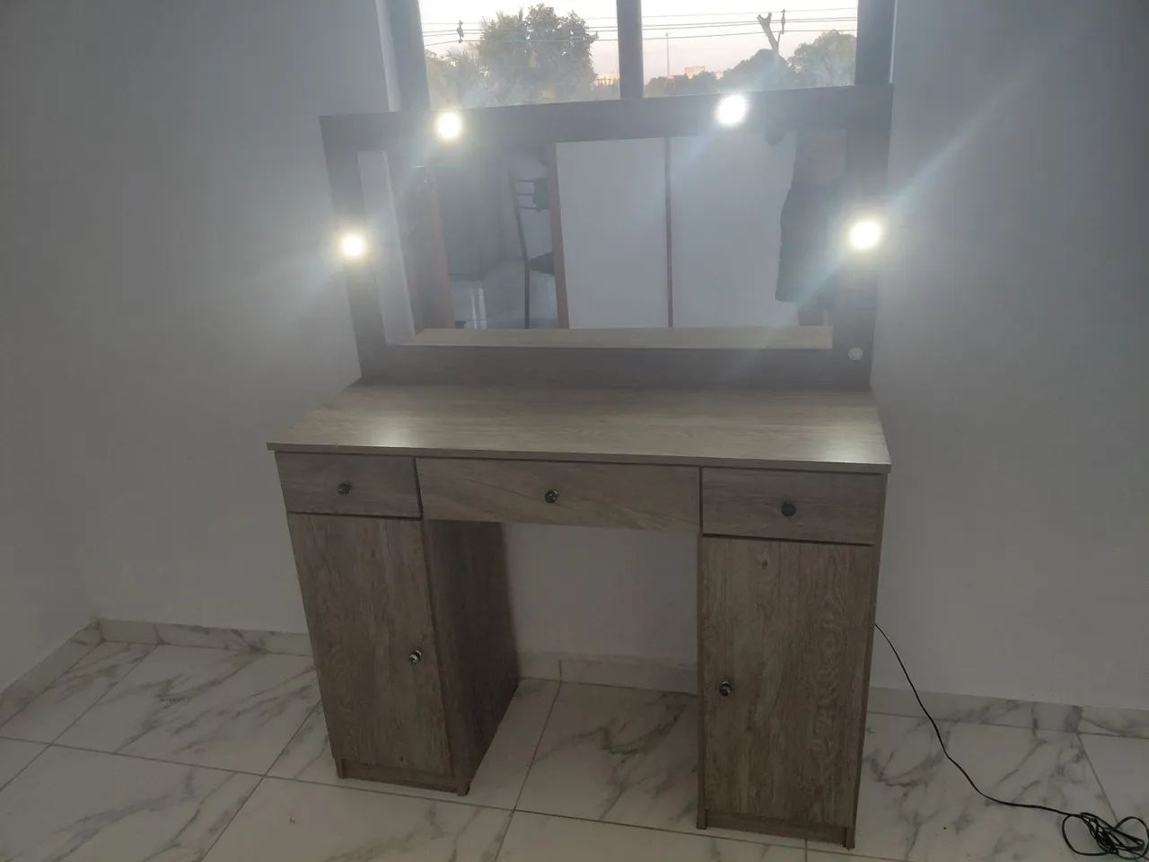 Penteadeira Camarim com Espelho e LED - Foto 2