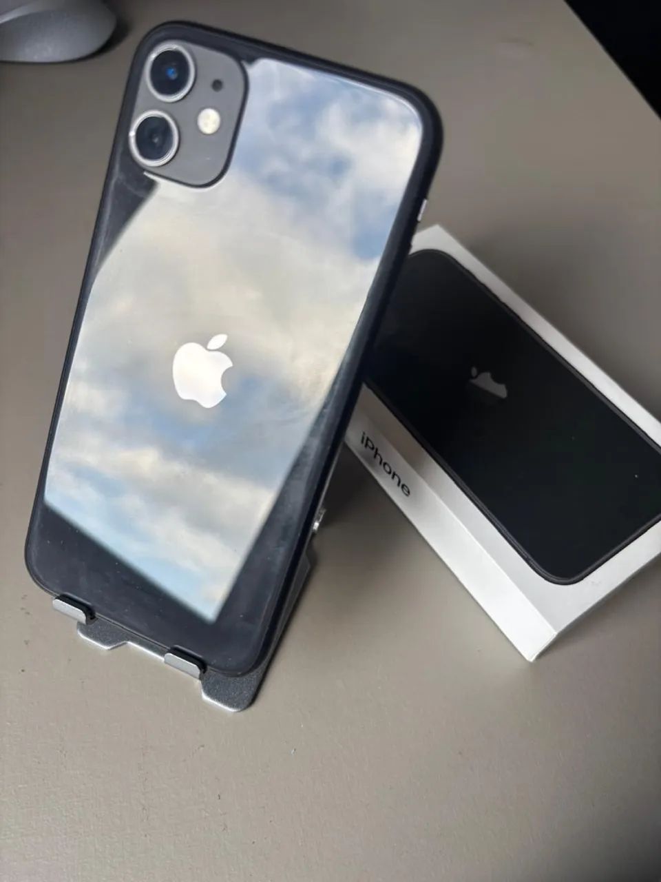 IPhone 11 muito conservado. - Foto 2