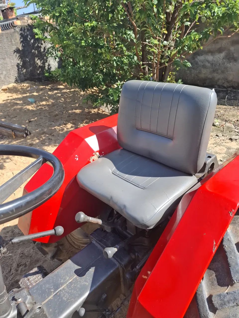 Vende-se trator Agrale 4100 - Foto 4
