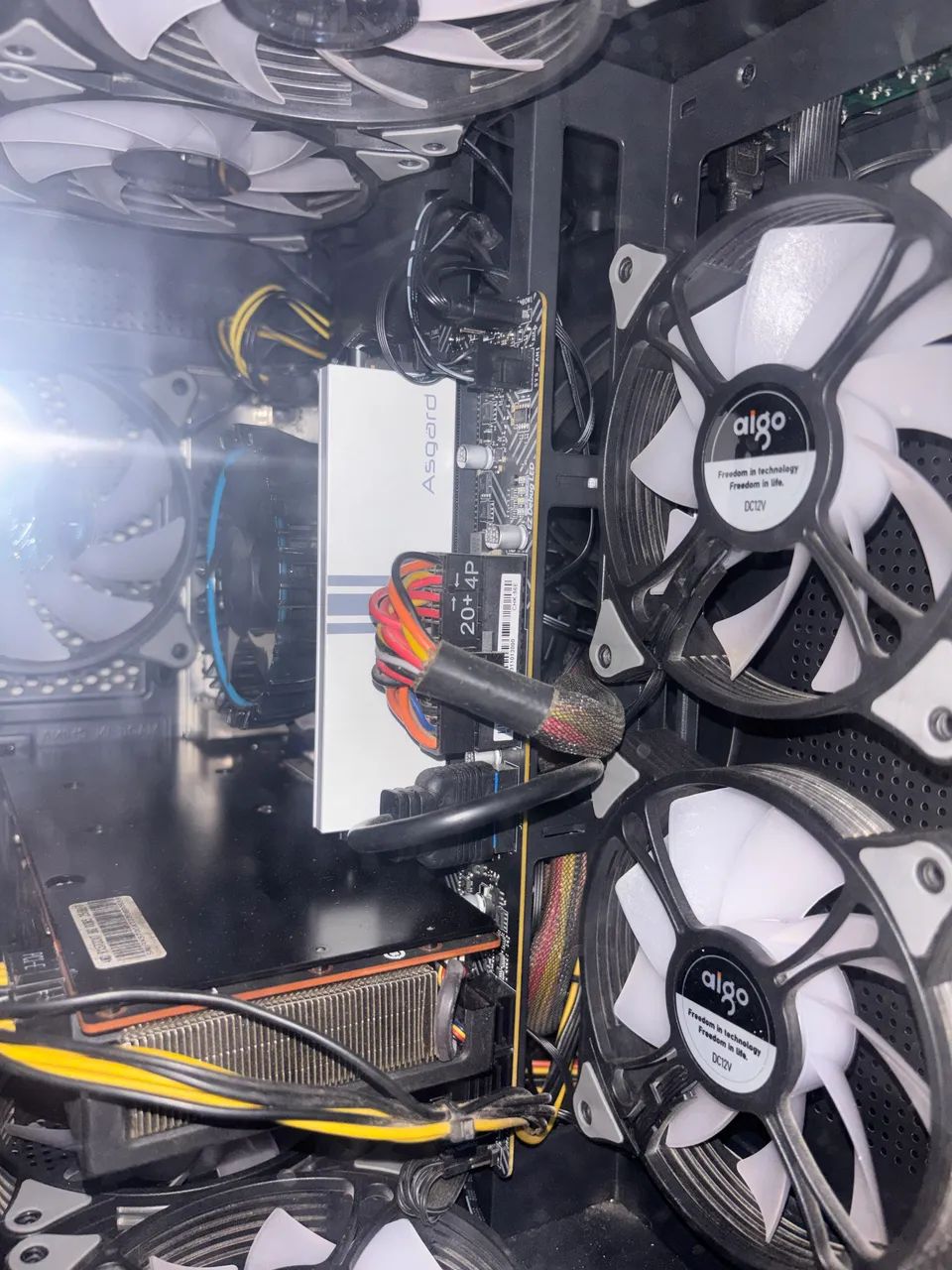 RX 5700 XT 8GB - Foto 2