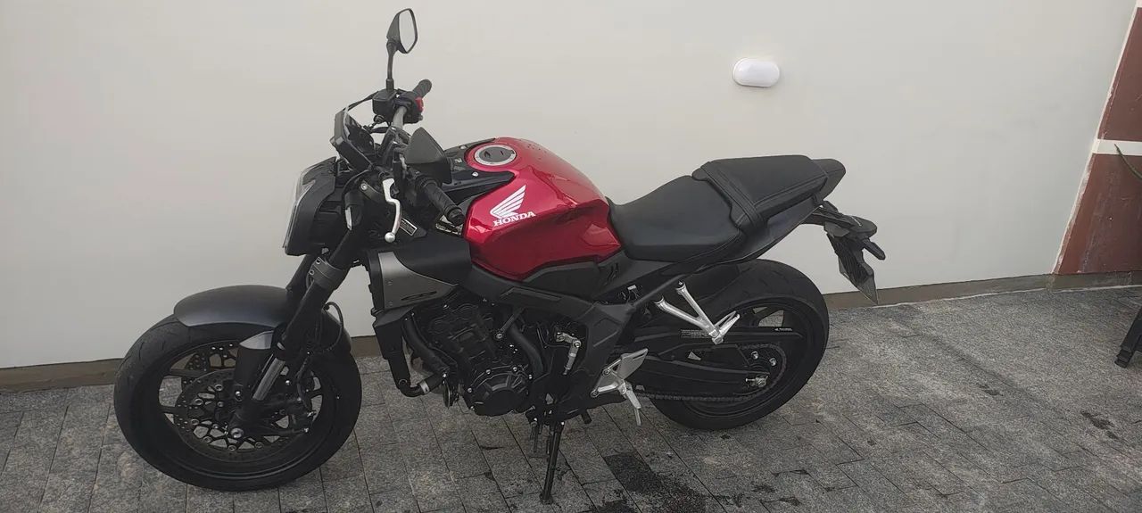 Cb 650 com e-cloud e apenas 2500km  - Foto 4