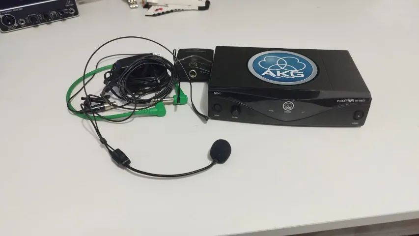 Kit Akg Perception SR45 com mic, receptor e cabos