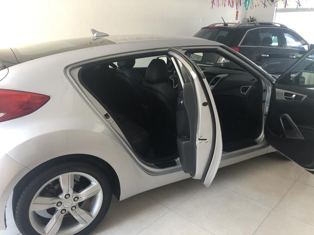Veloster 1.6. 2012 não tem teto